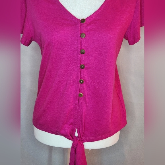 a.n.a brand pink button front top with knotted waist - Picture 3 of 5